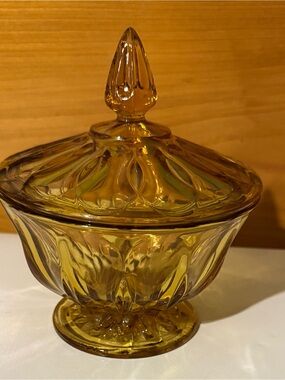 vintage Anchor Hocking Fairfield amber glass candy dish